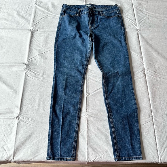 Old Navy Denim - Old Navy Medium Wash Super Skinny Jeans